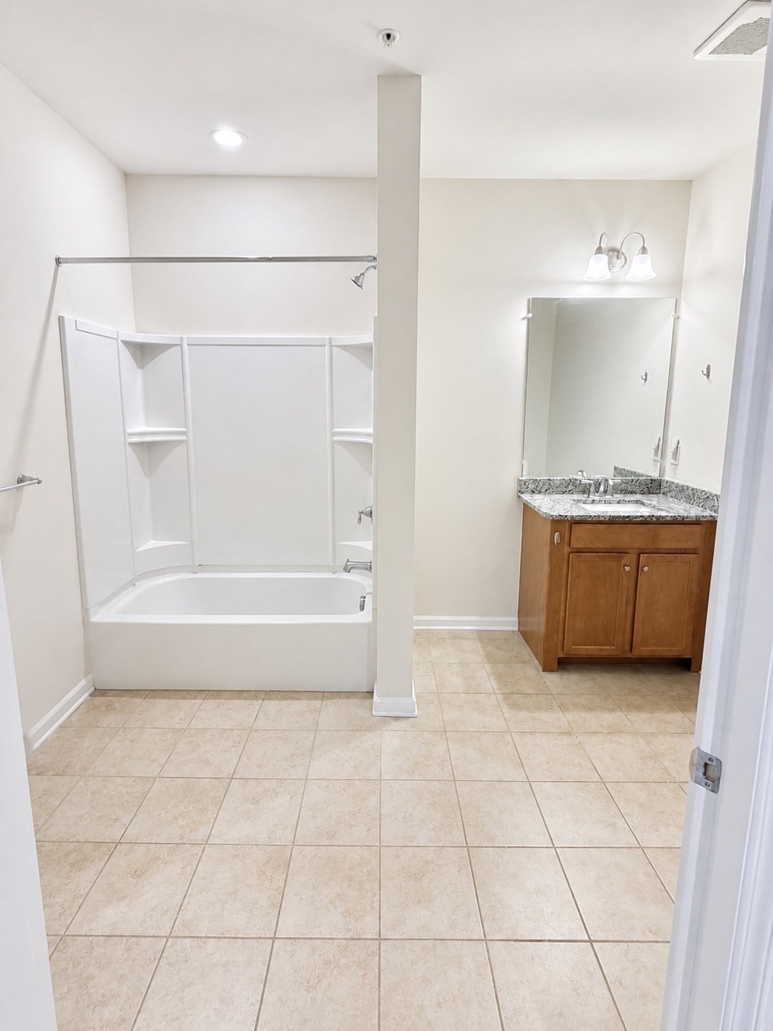 property viewer photo 10