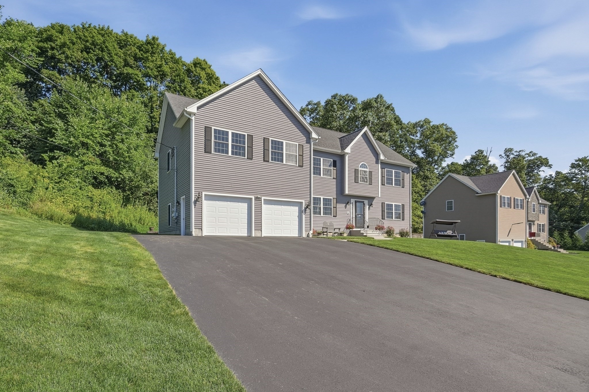 main property photo 34