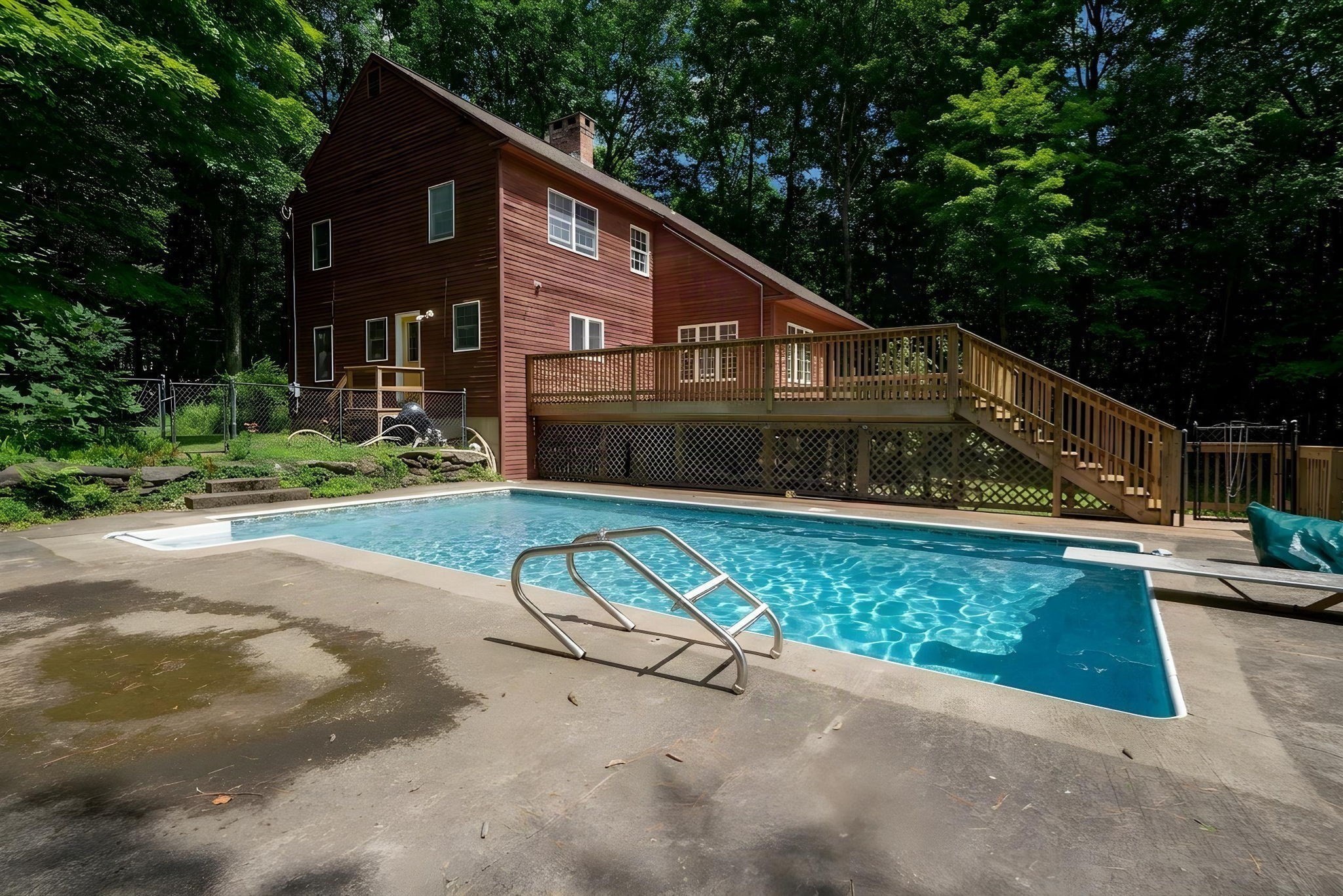 main property photo 37