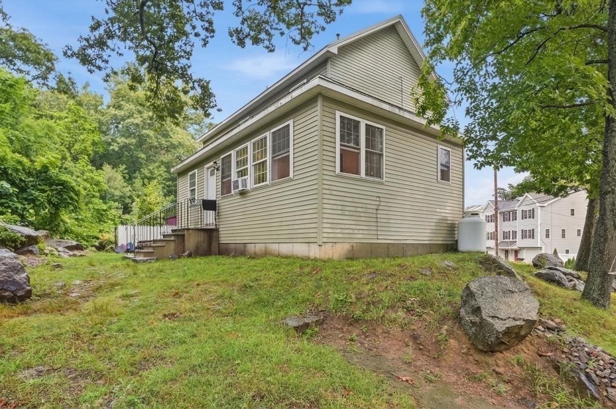 main property photo 37