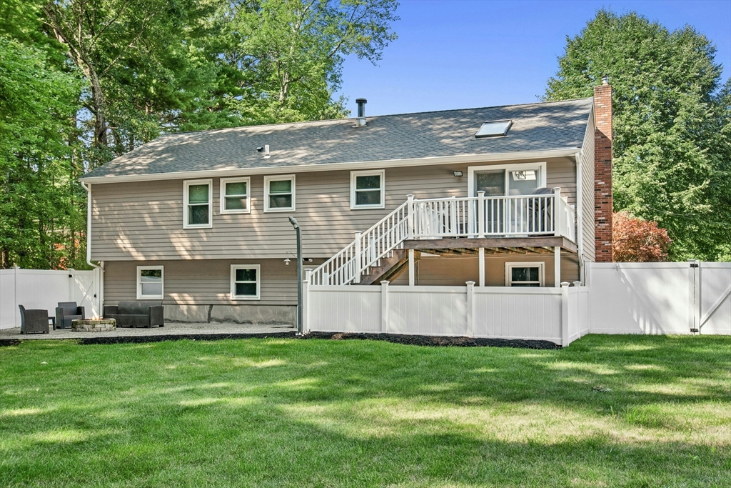 main property photo 40