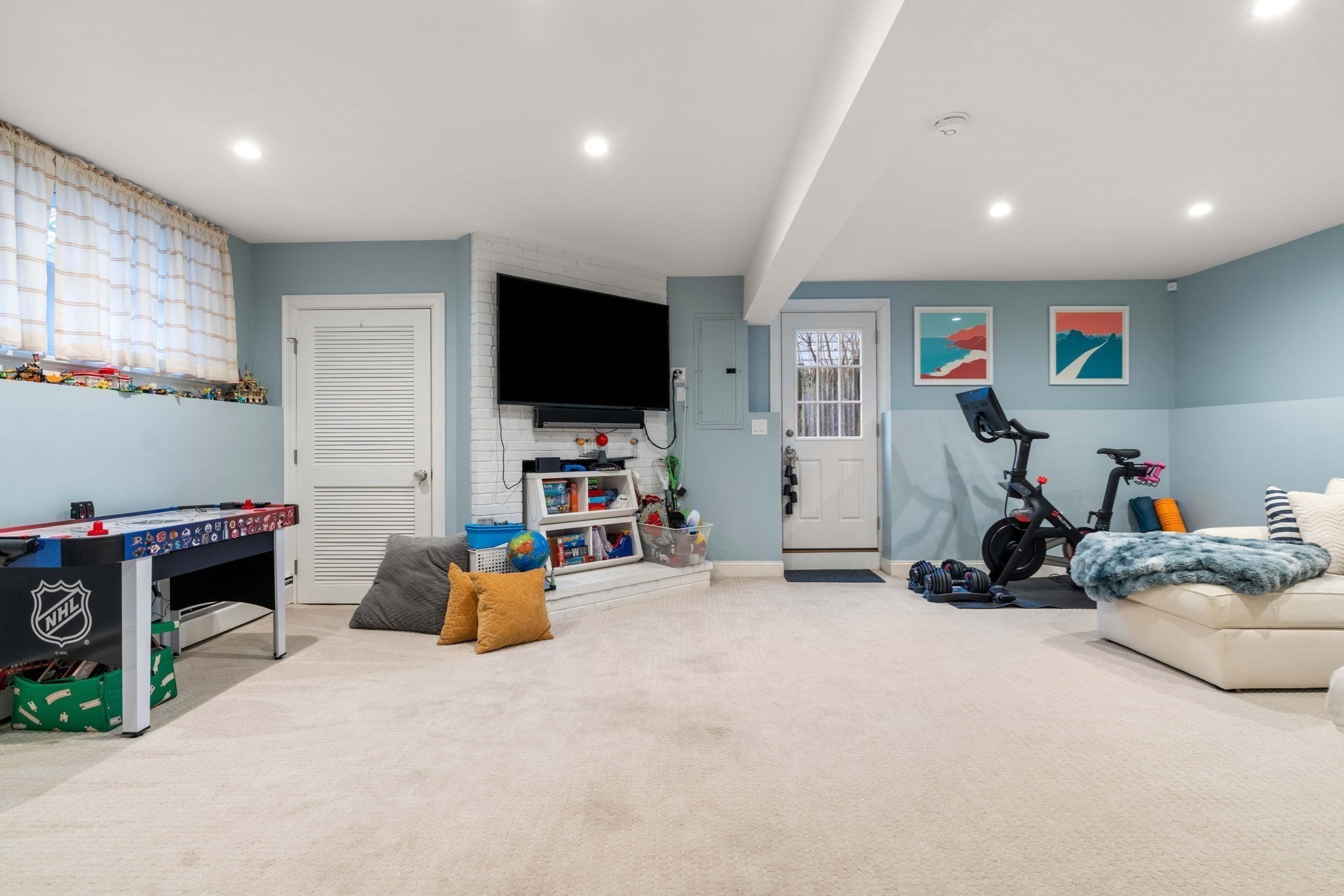 main property photo 29