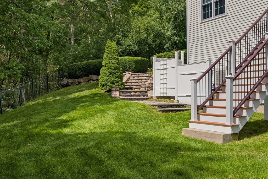 main property photo 39