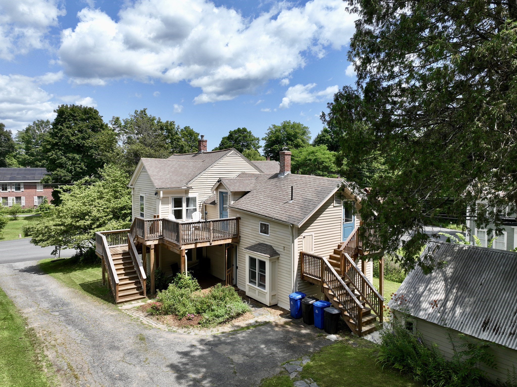 main property photo 29