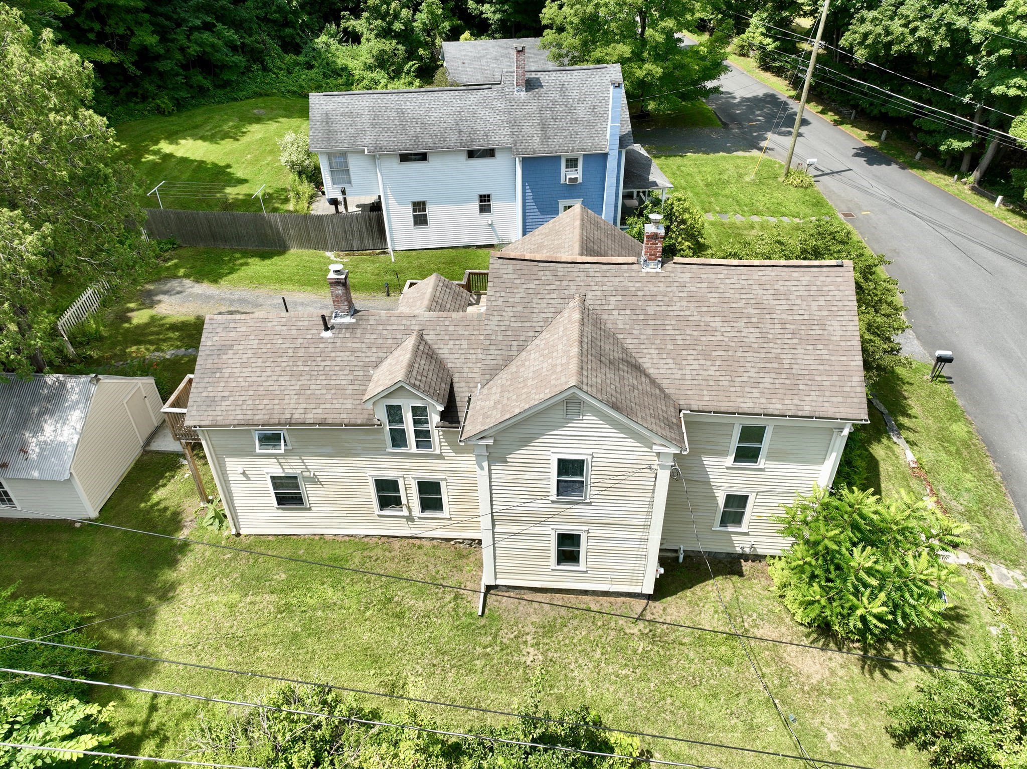 main property photo 30