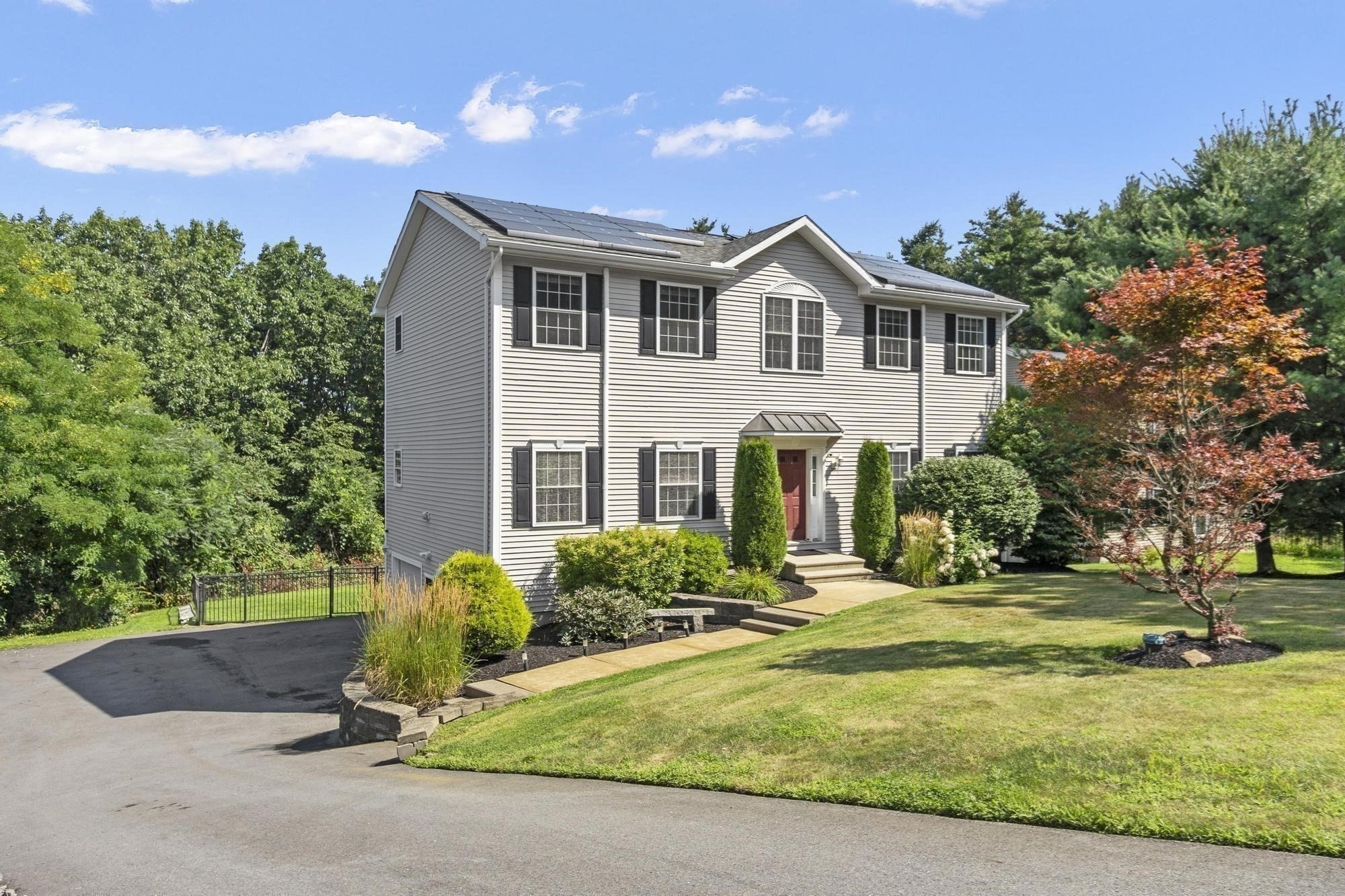 main property photo 11