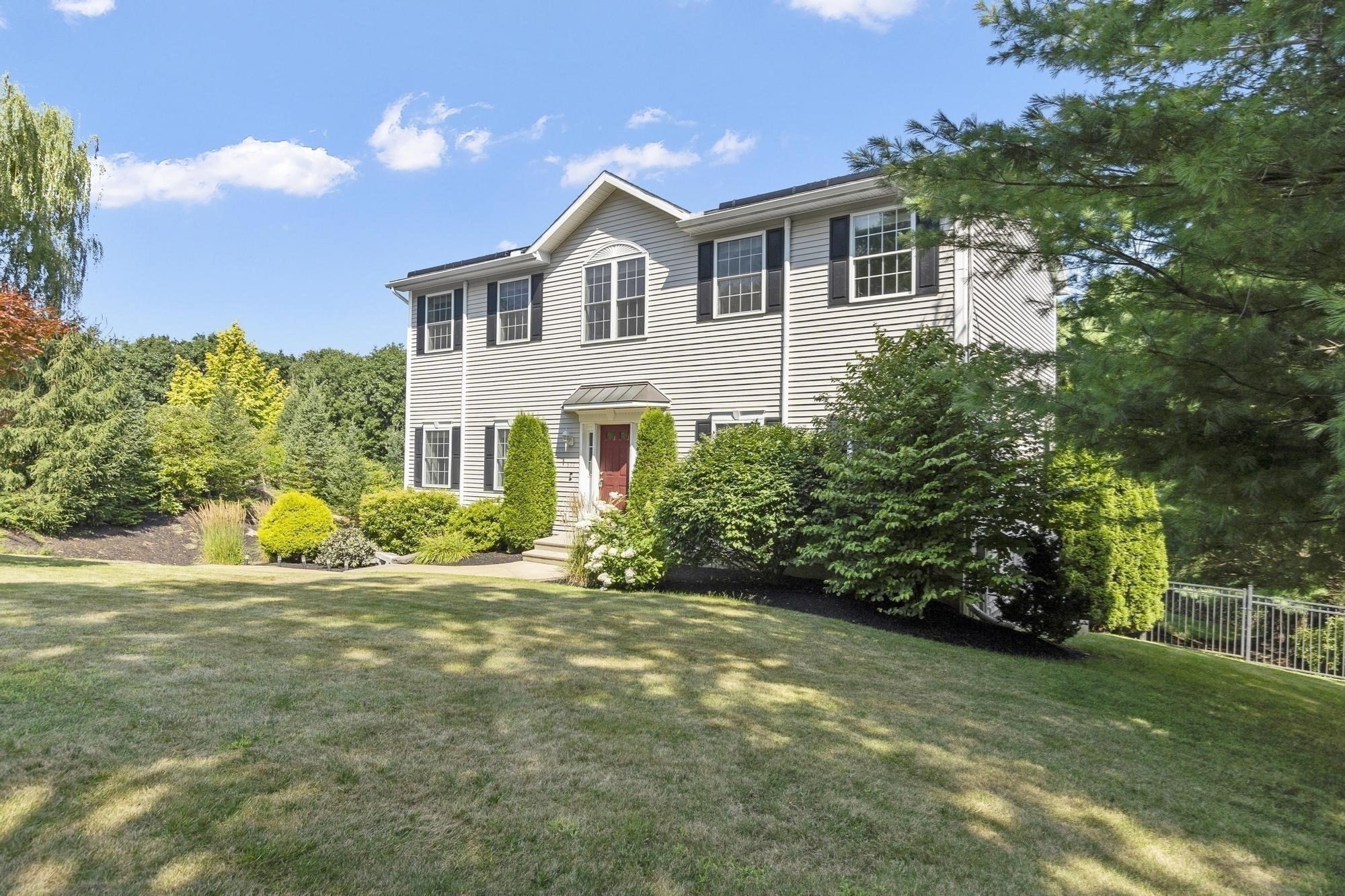 main property photo 23