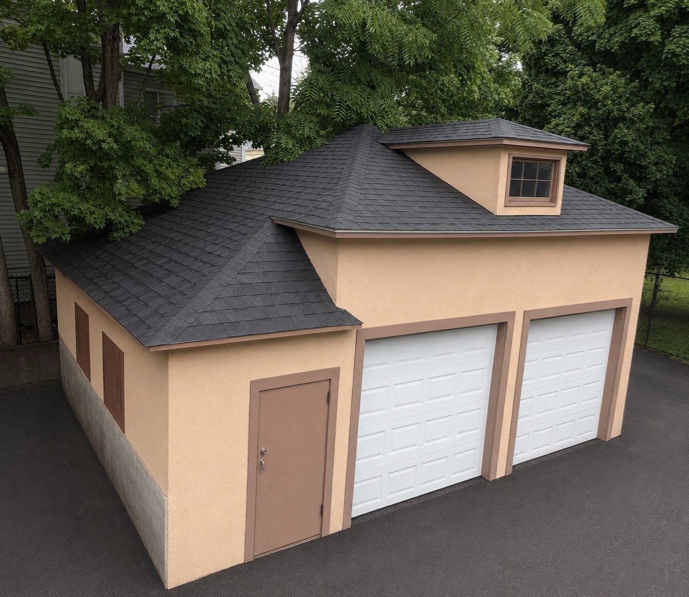 main property photo 17