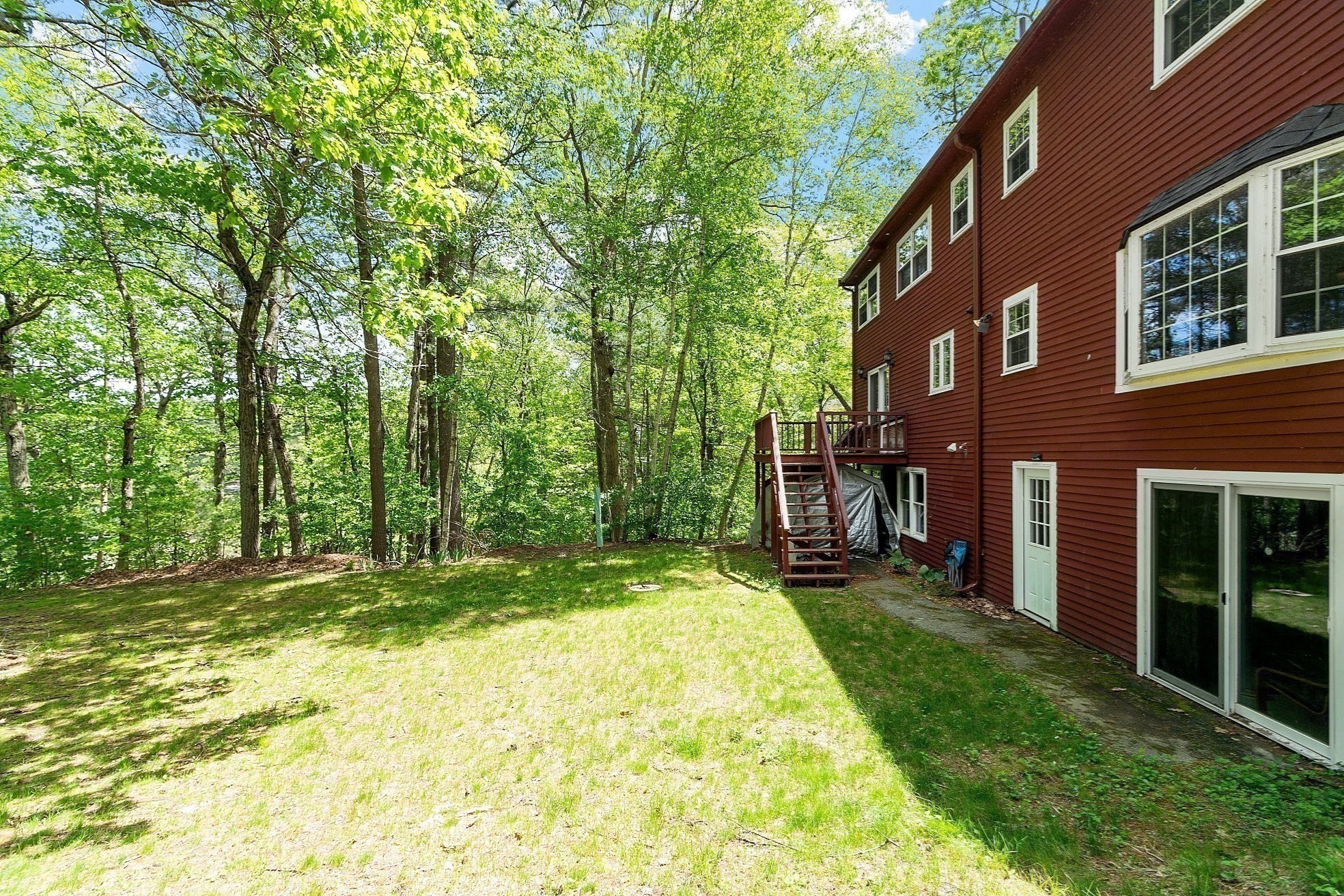 main property photo 30