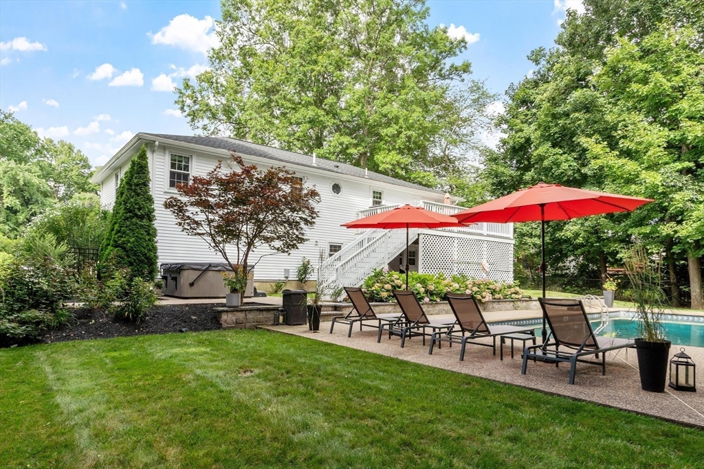 main property photo 34