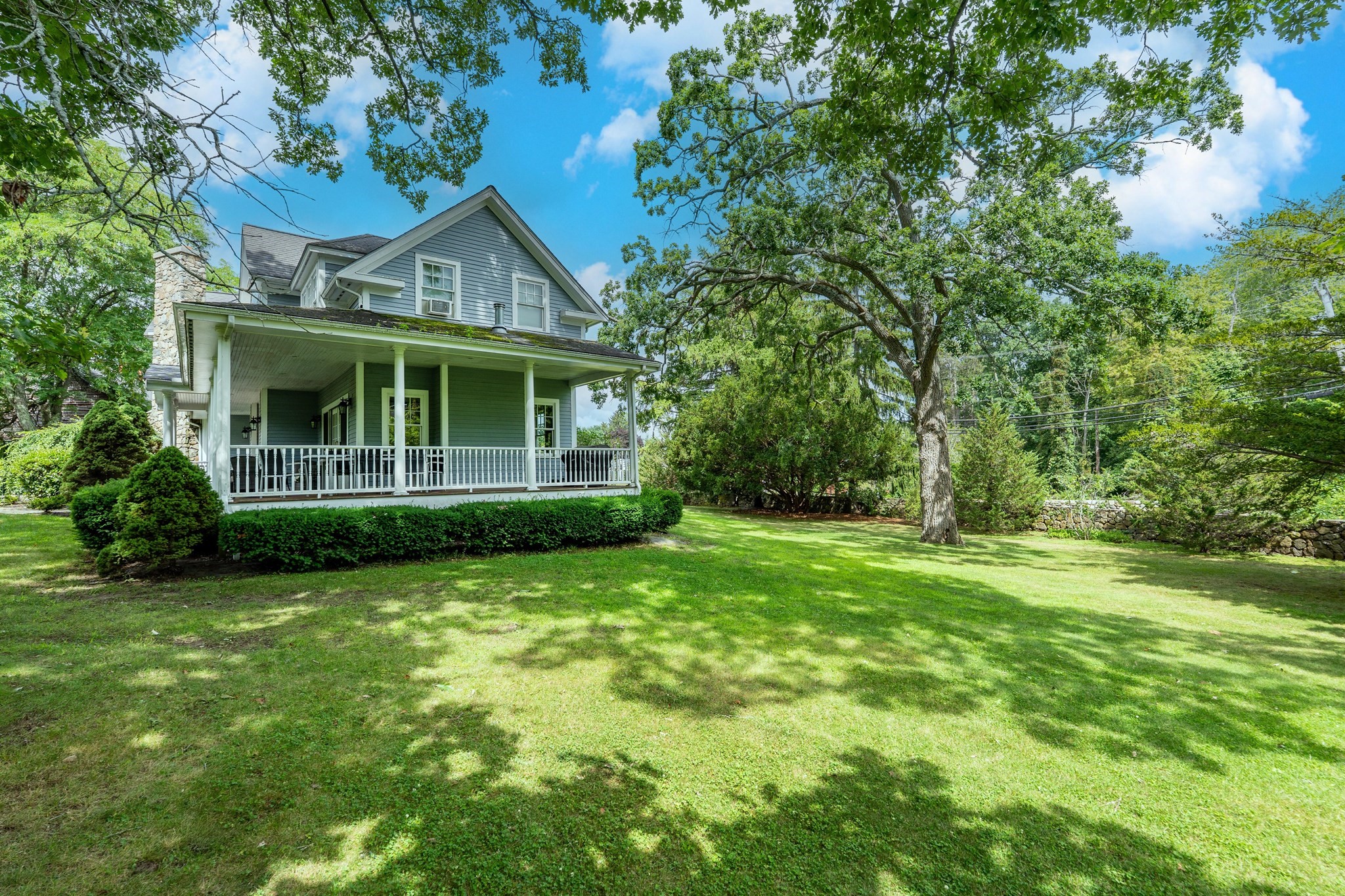 main property photo 11