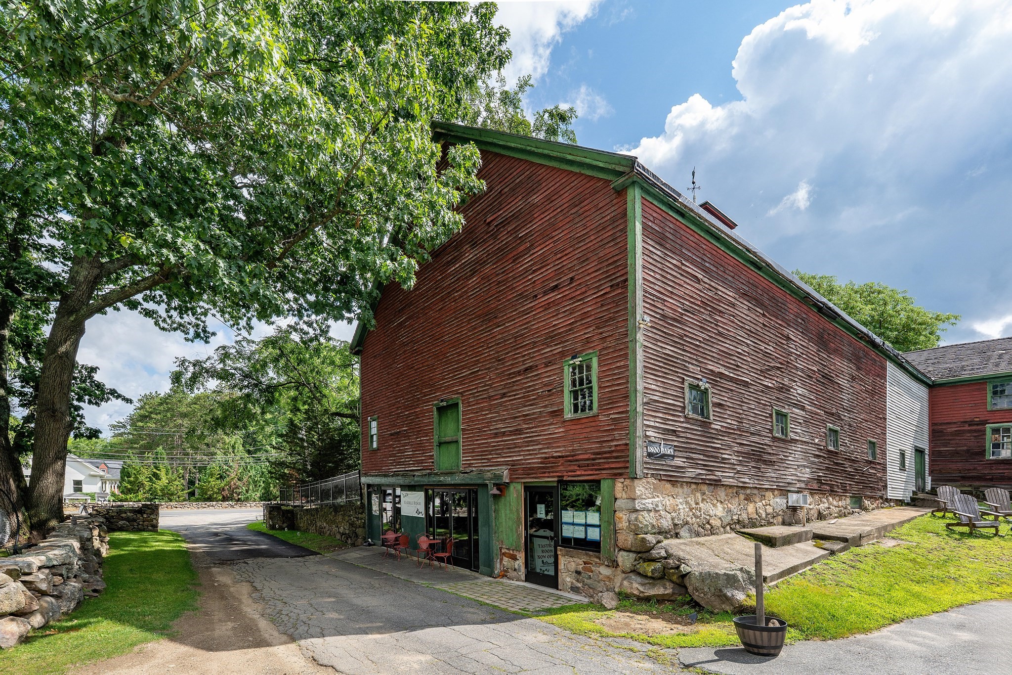 main property photo 24