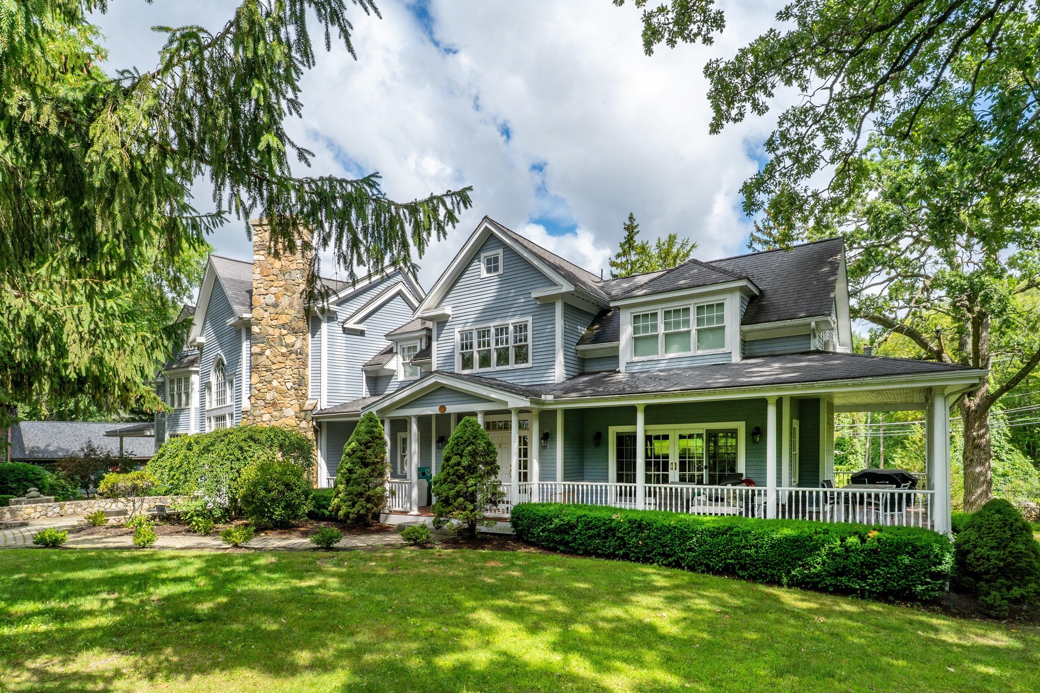 main property photo 37