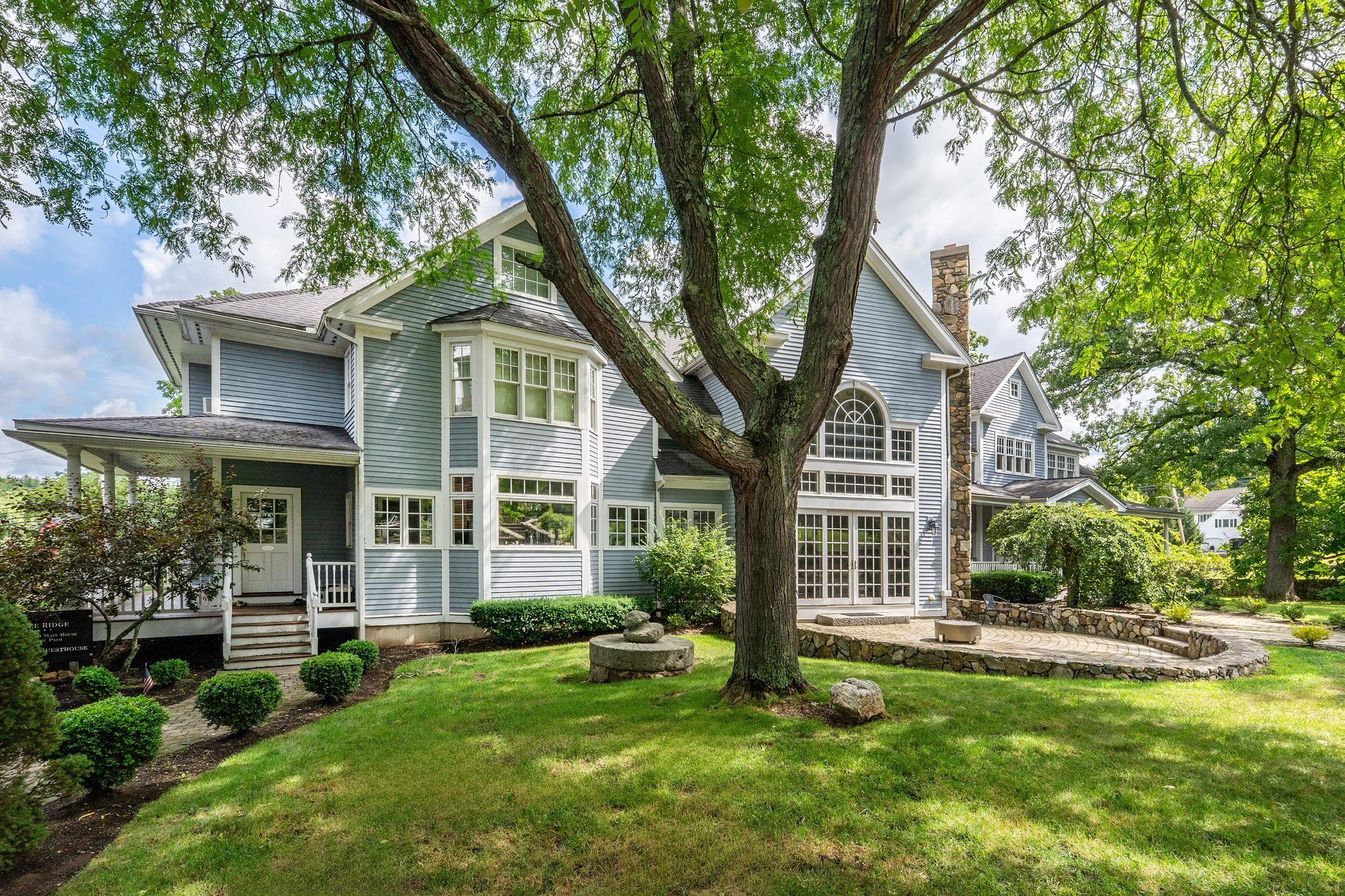 main property photo 5