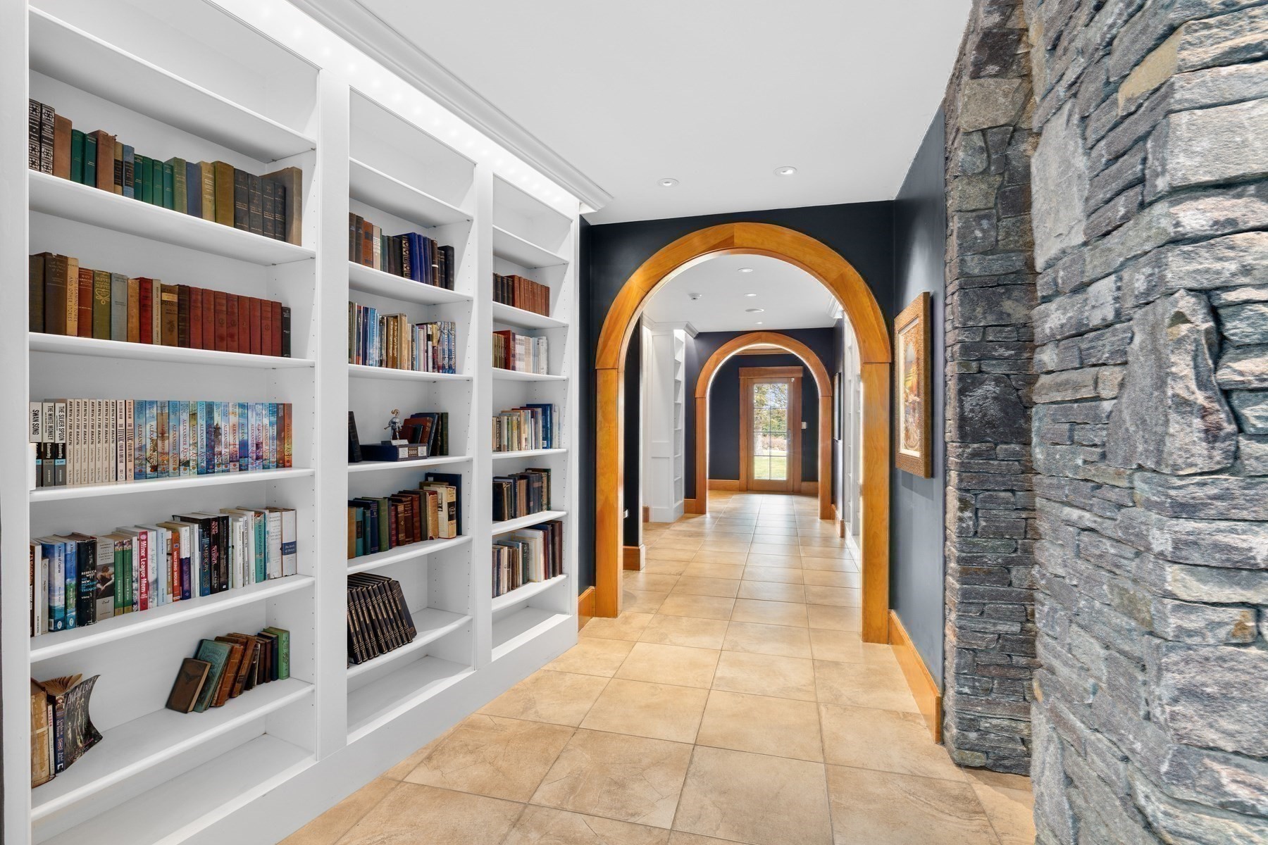 main property photo 23