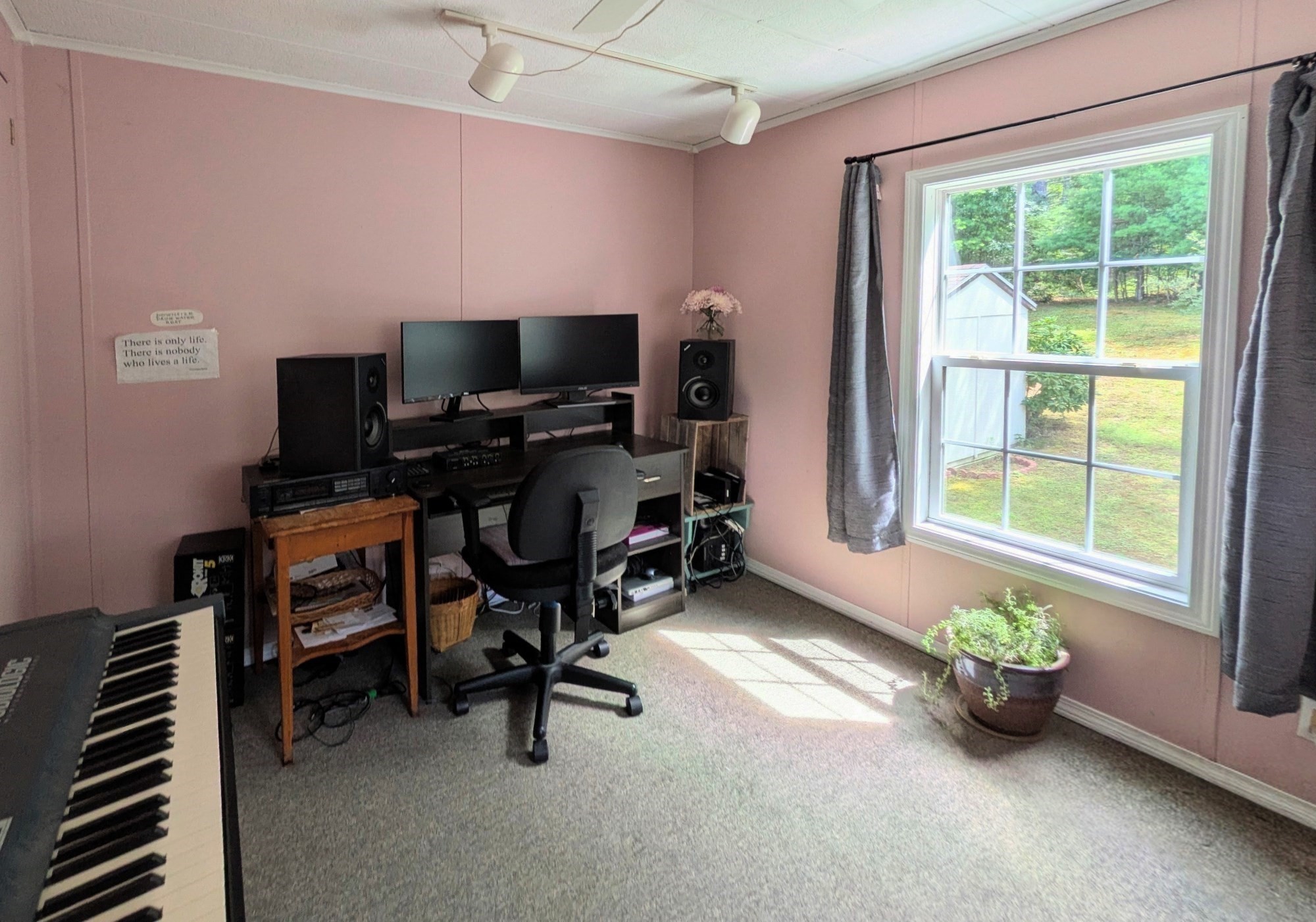 main property photo 19