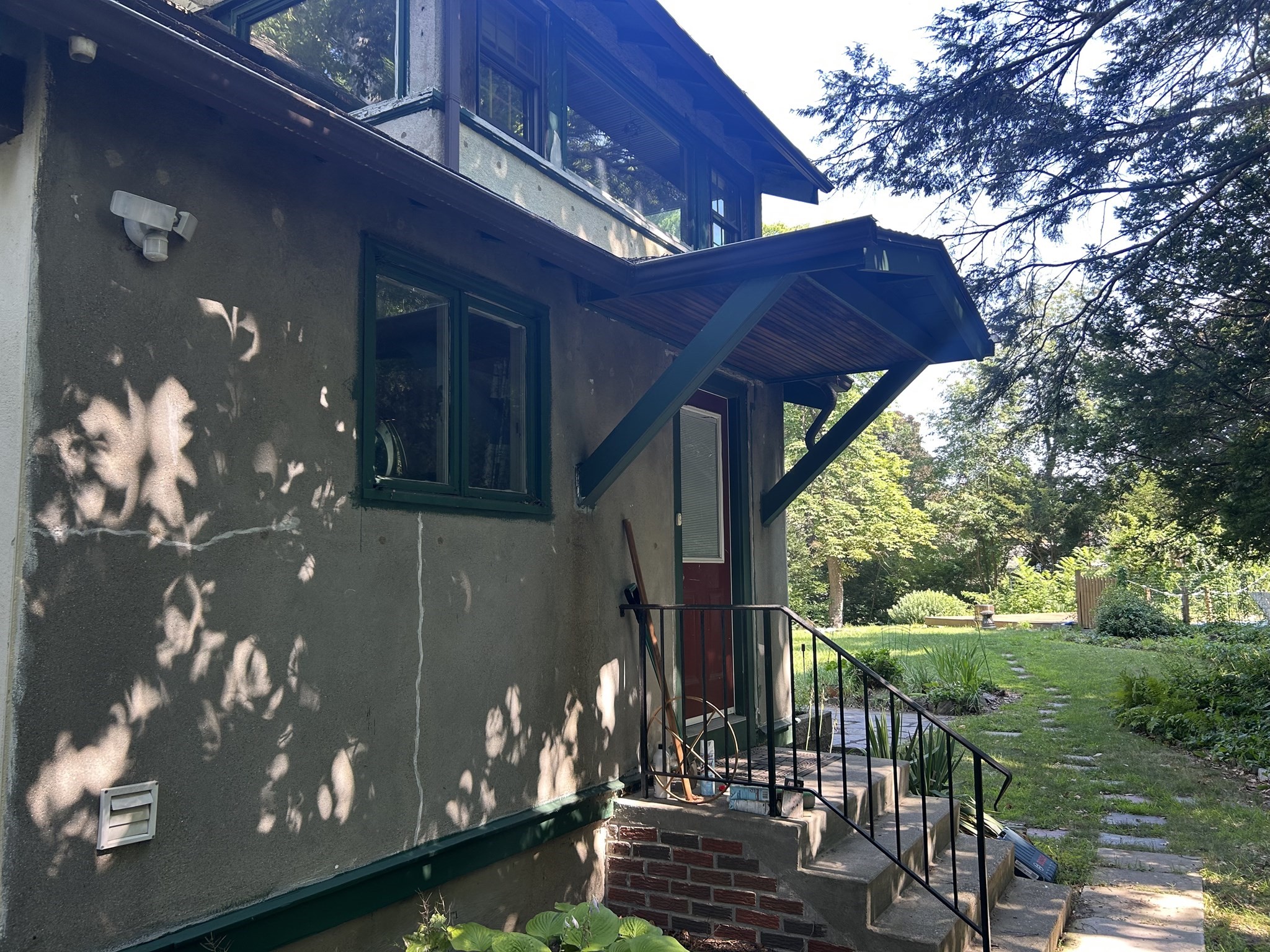 main property photo 9