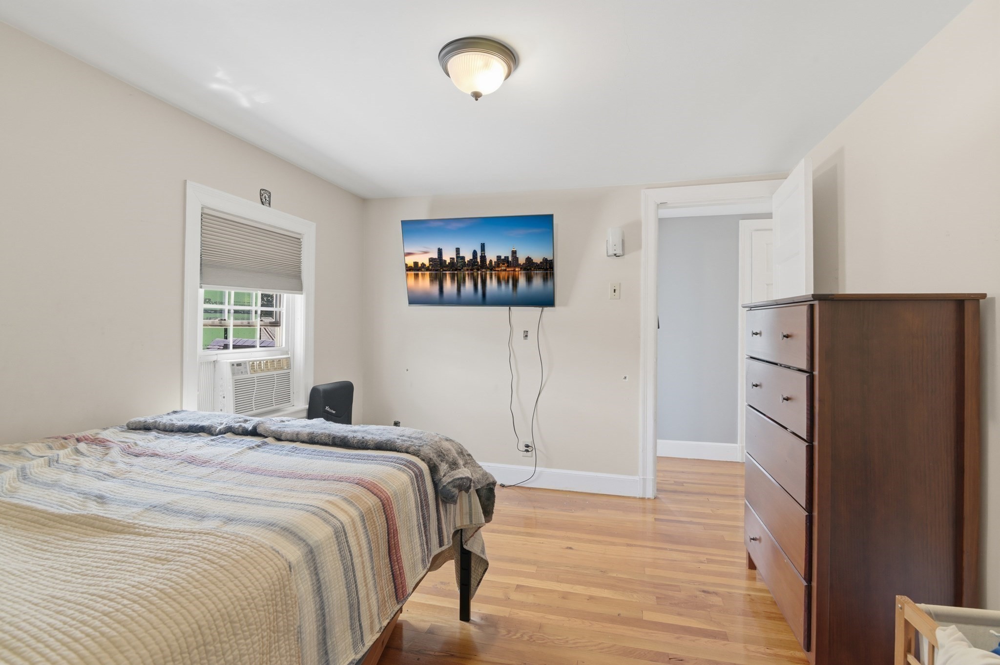property viewer photo 19