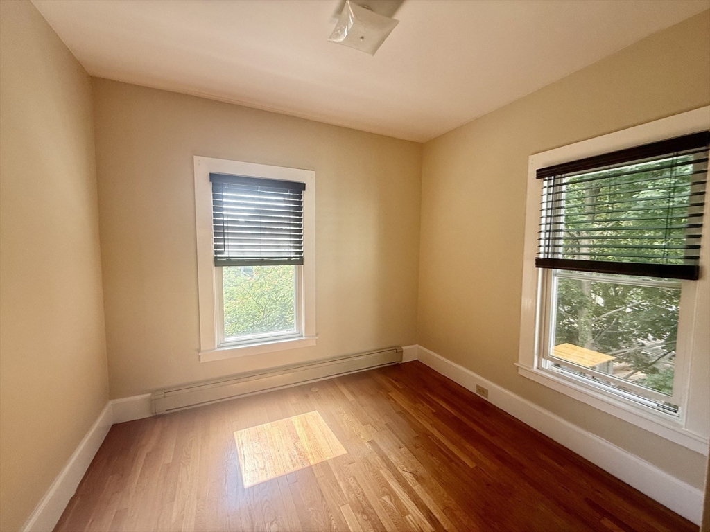 property viewer photo 5