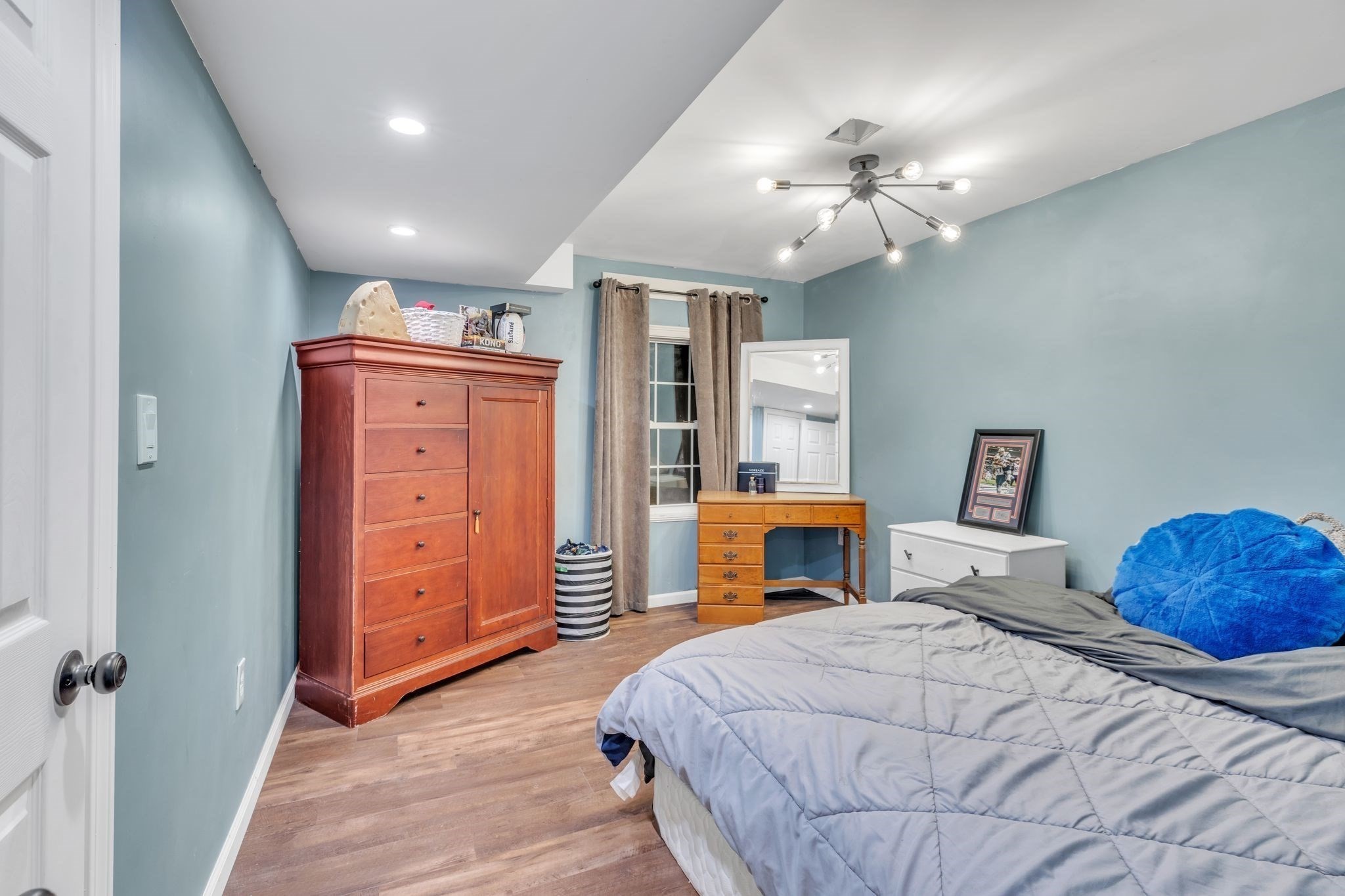 main property photo 34