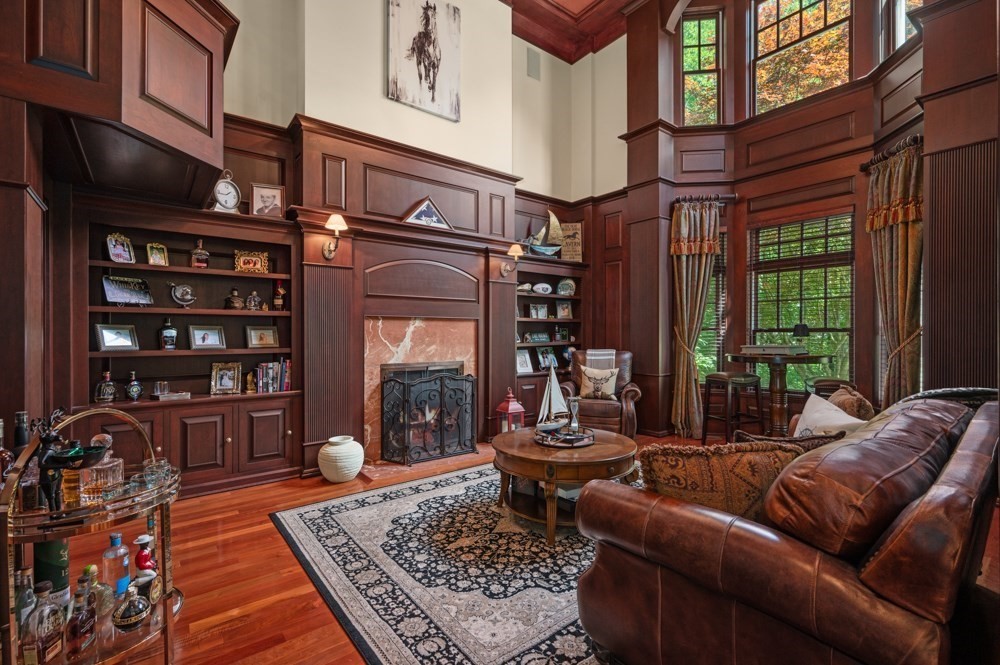 main property photo 4