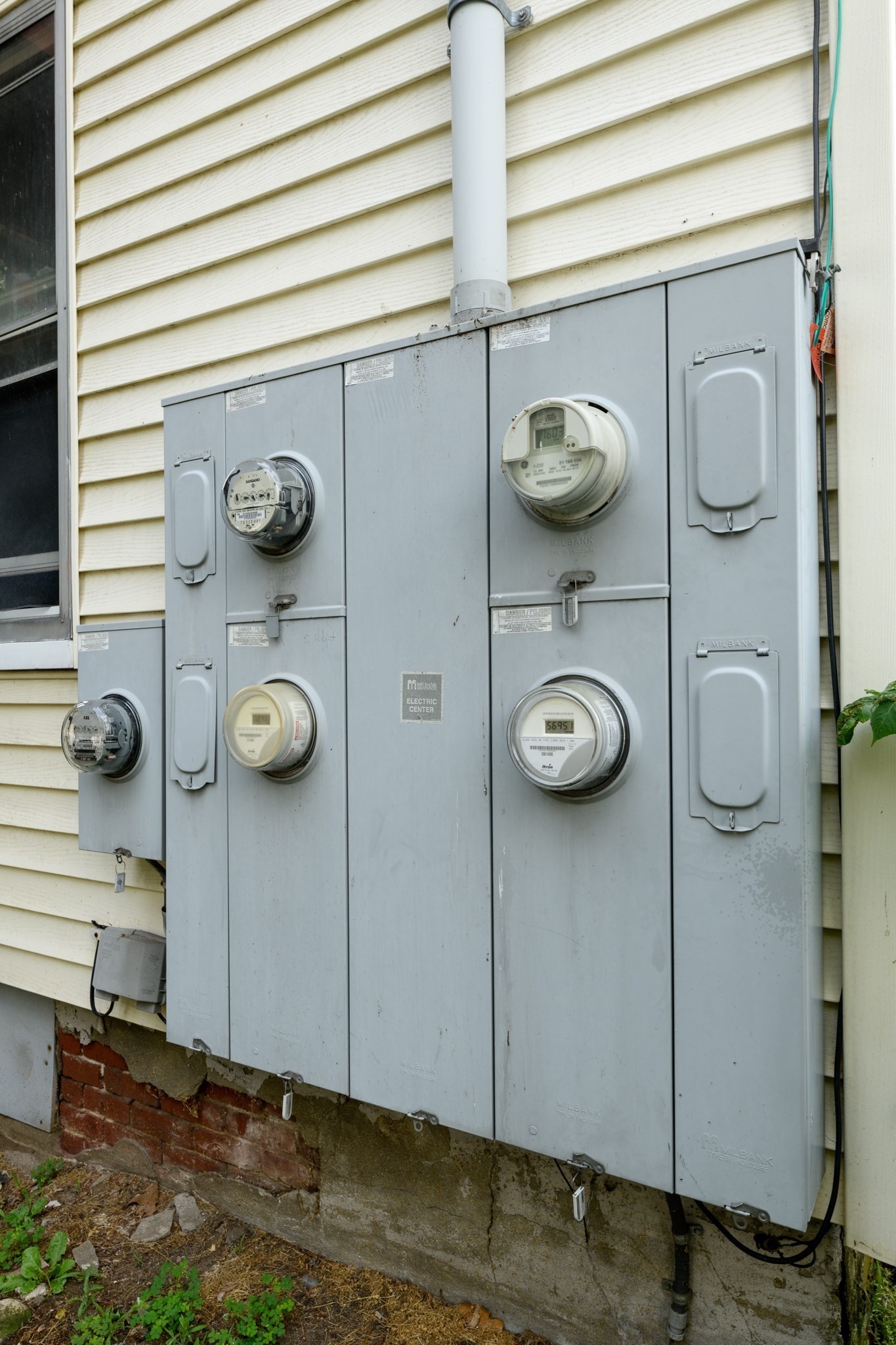 main property photo 31