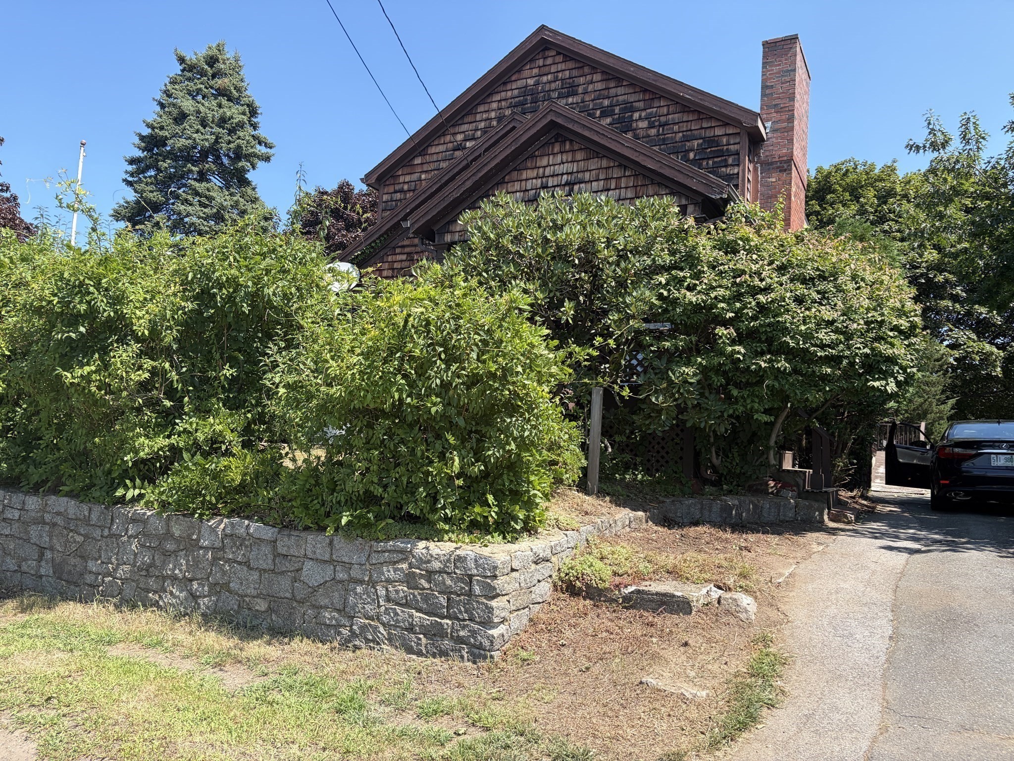 main property photo 25
