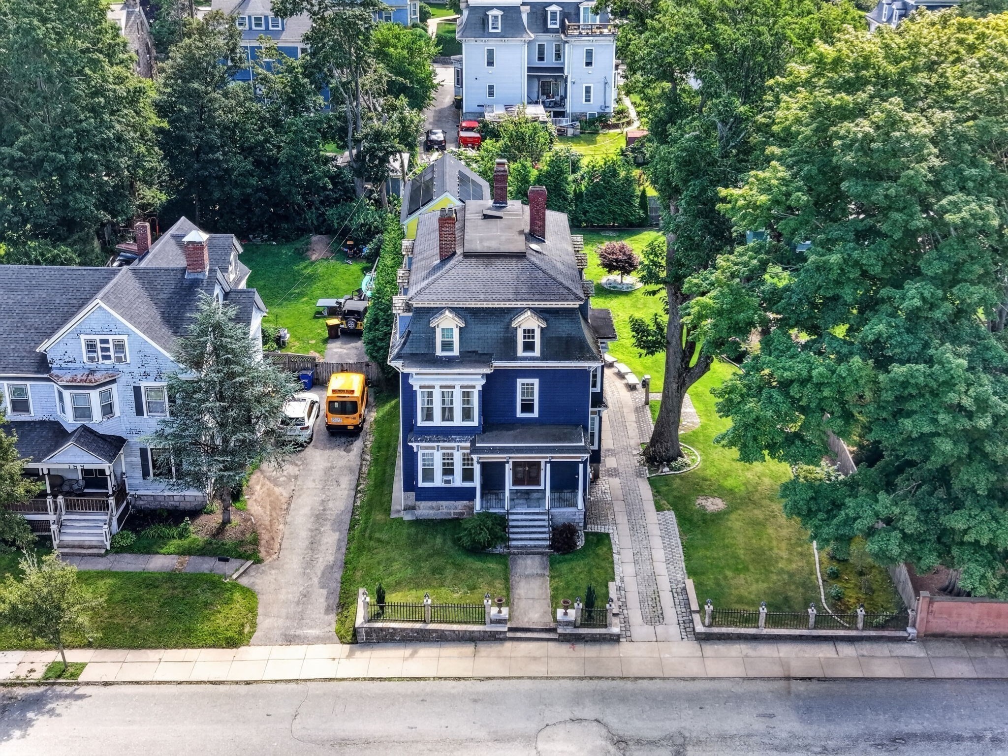 main property photo 33