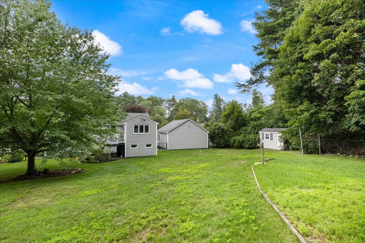 main property photo 40