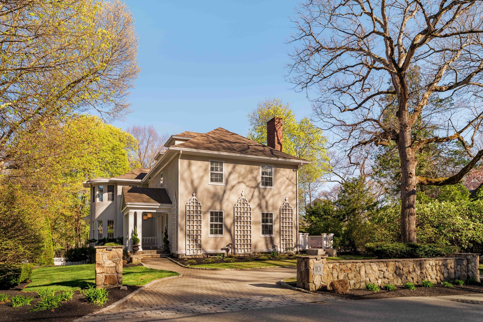 main property photo 40