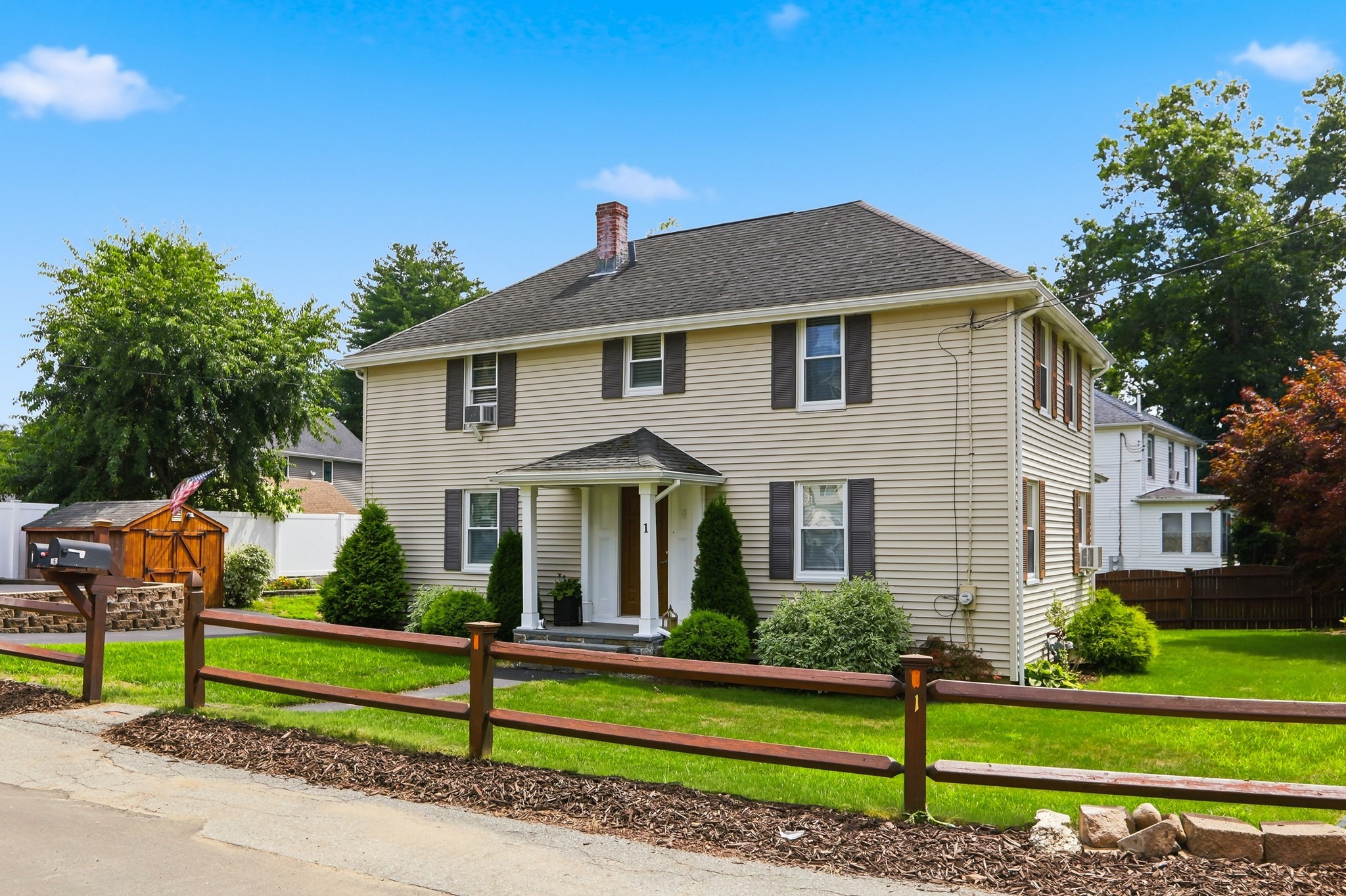 main property photo 24