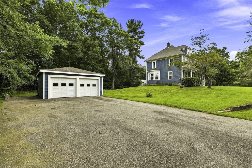 main property photo 41