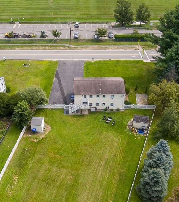 main property photo 40