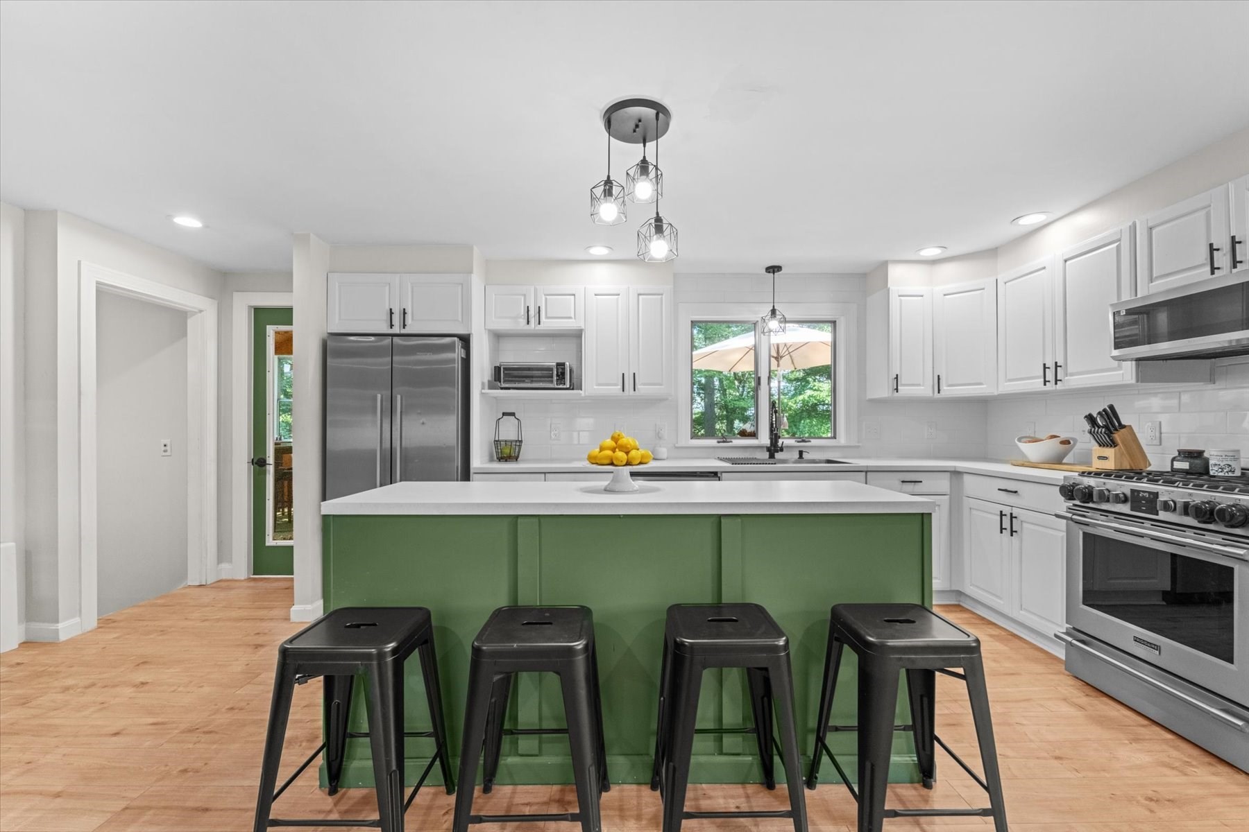 main property photo 4