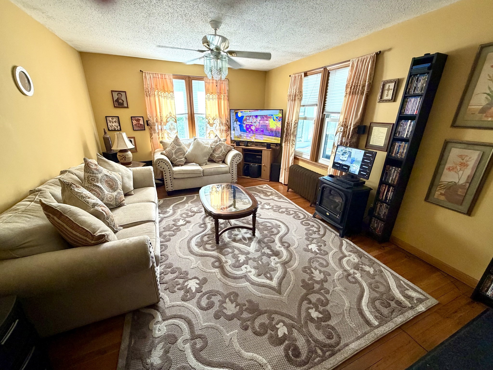 main property photo 4
