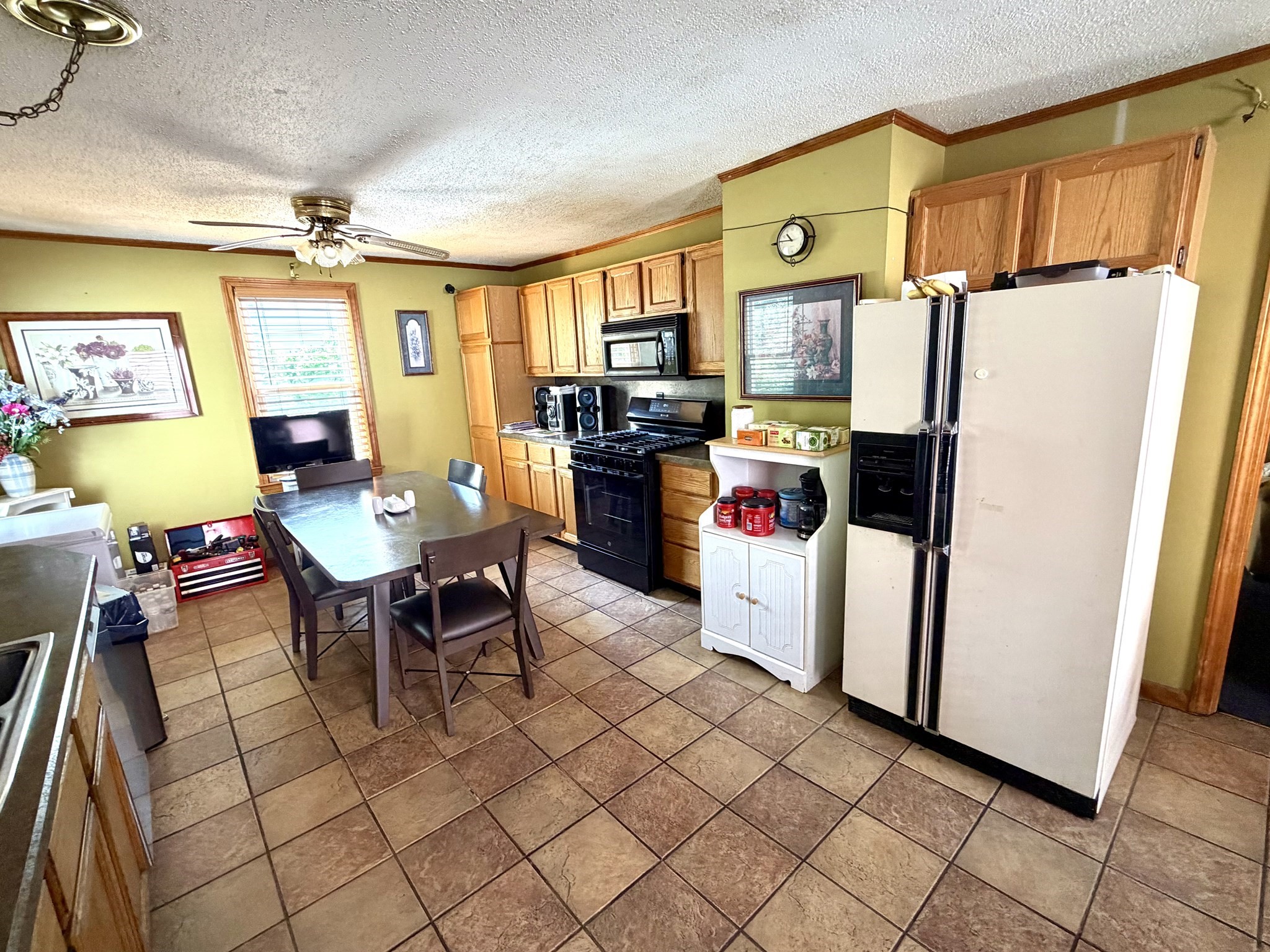 main property photo 8