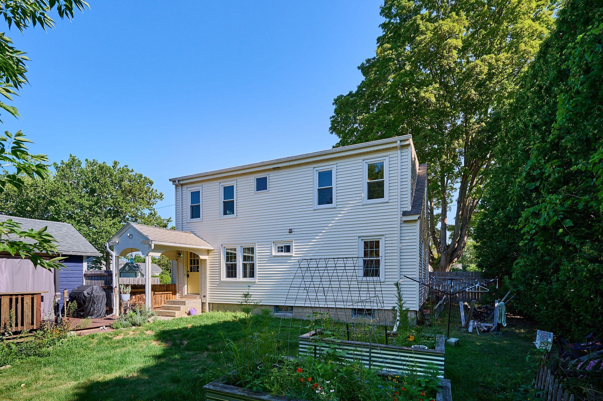 main property photo 22
