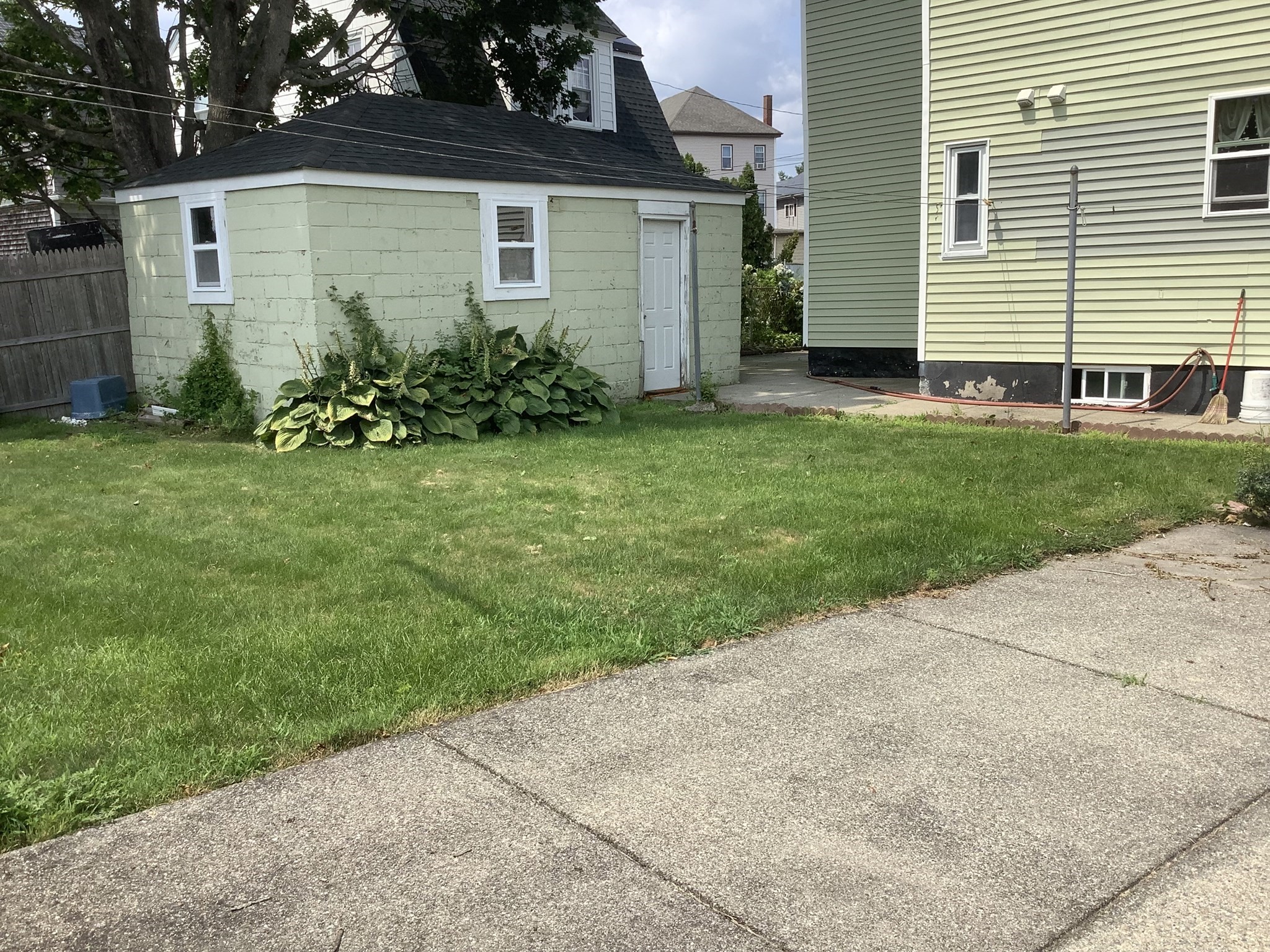 main property photo 17