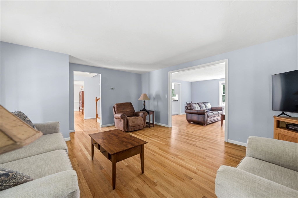 property viewer photo 10