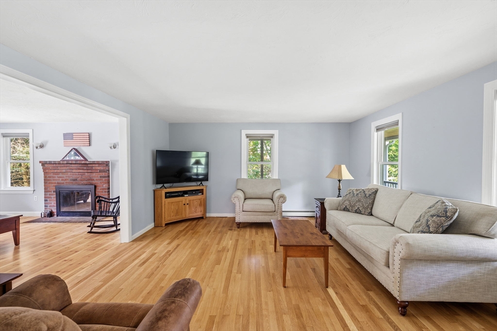 property viewer photo 9