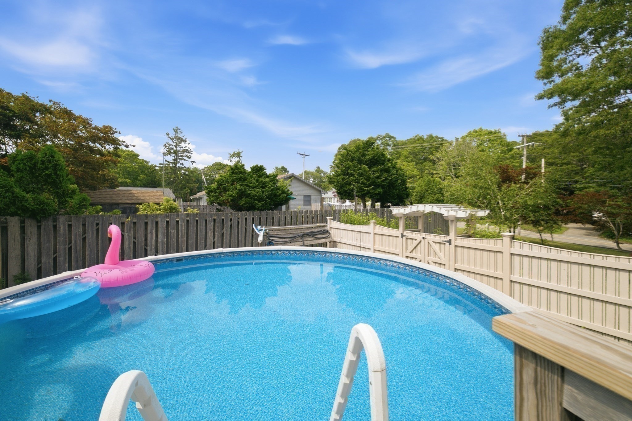 main property photo 27