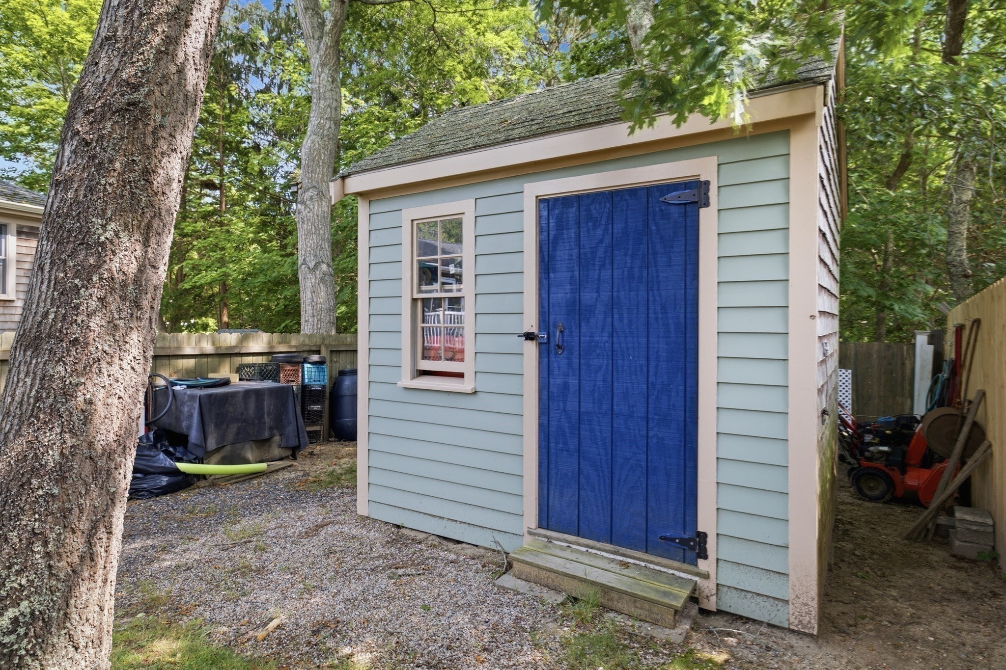 main property photo 28