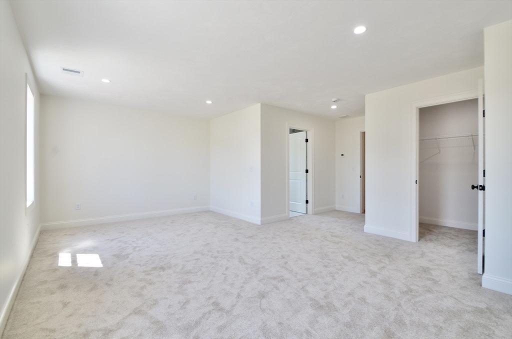 property viewer photo 18