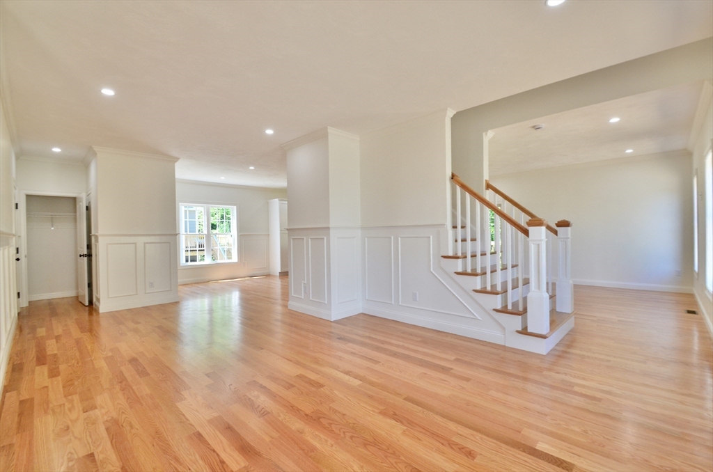 property viewer photo 3