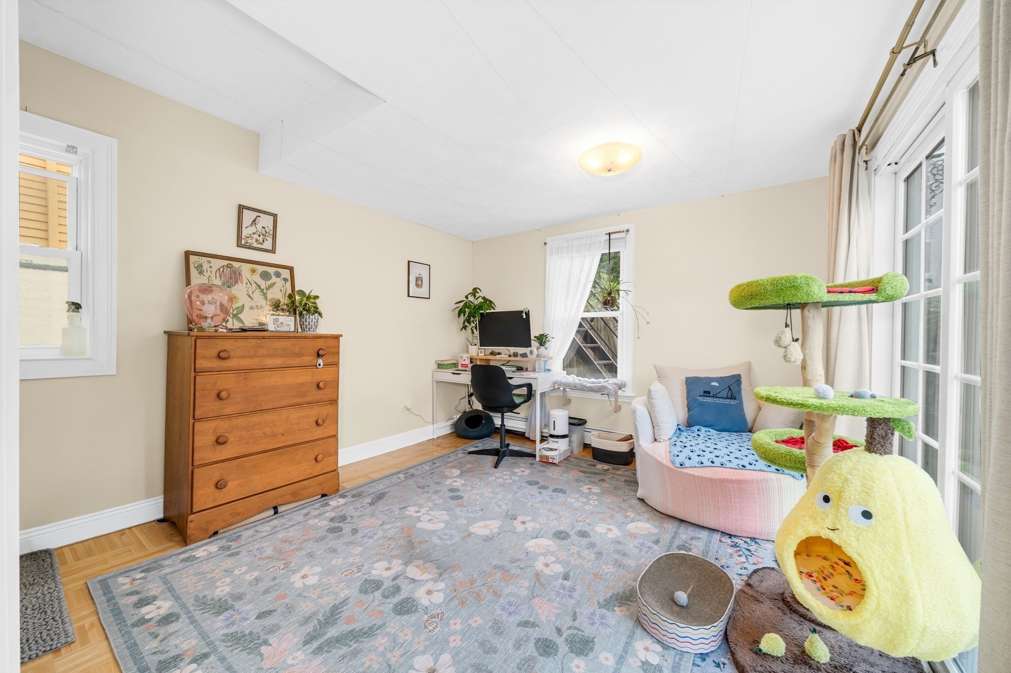 main property photo 9