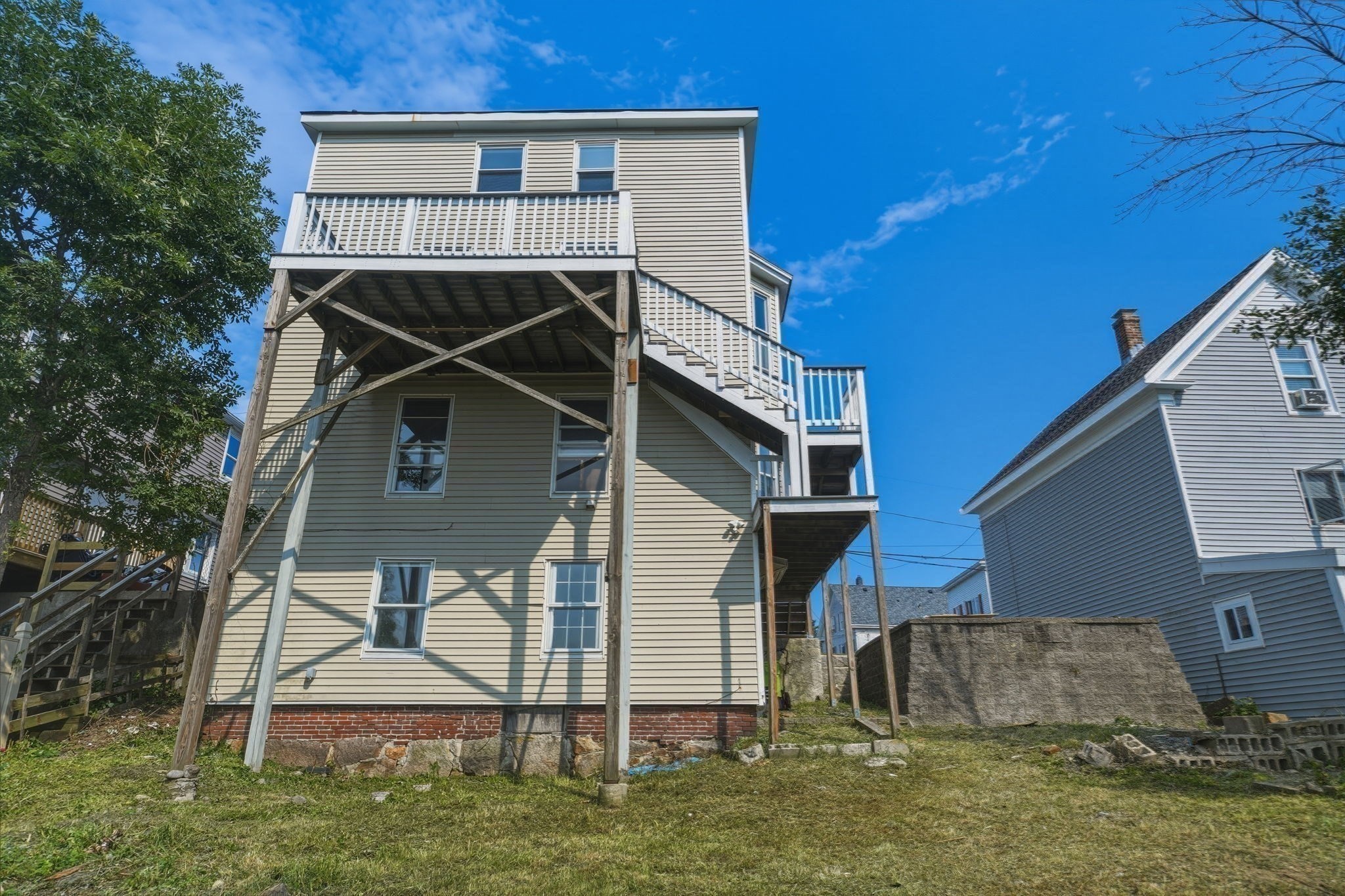 main property photo 5
