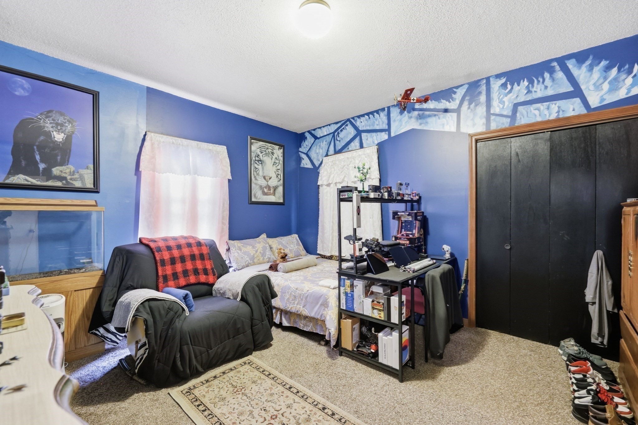 main property photo 28