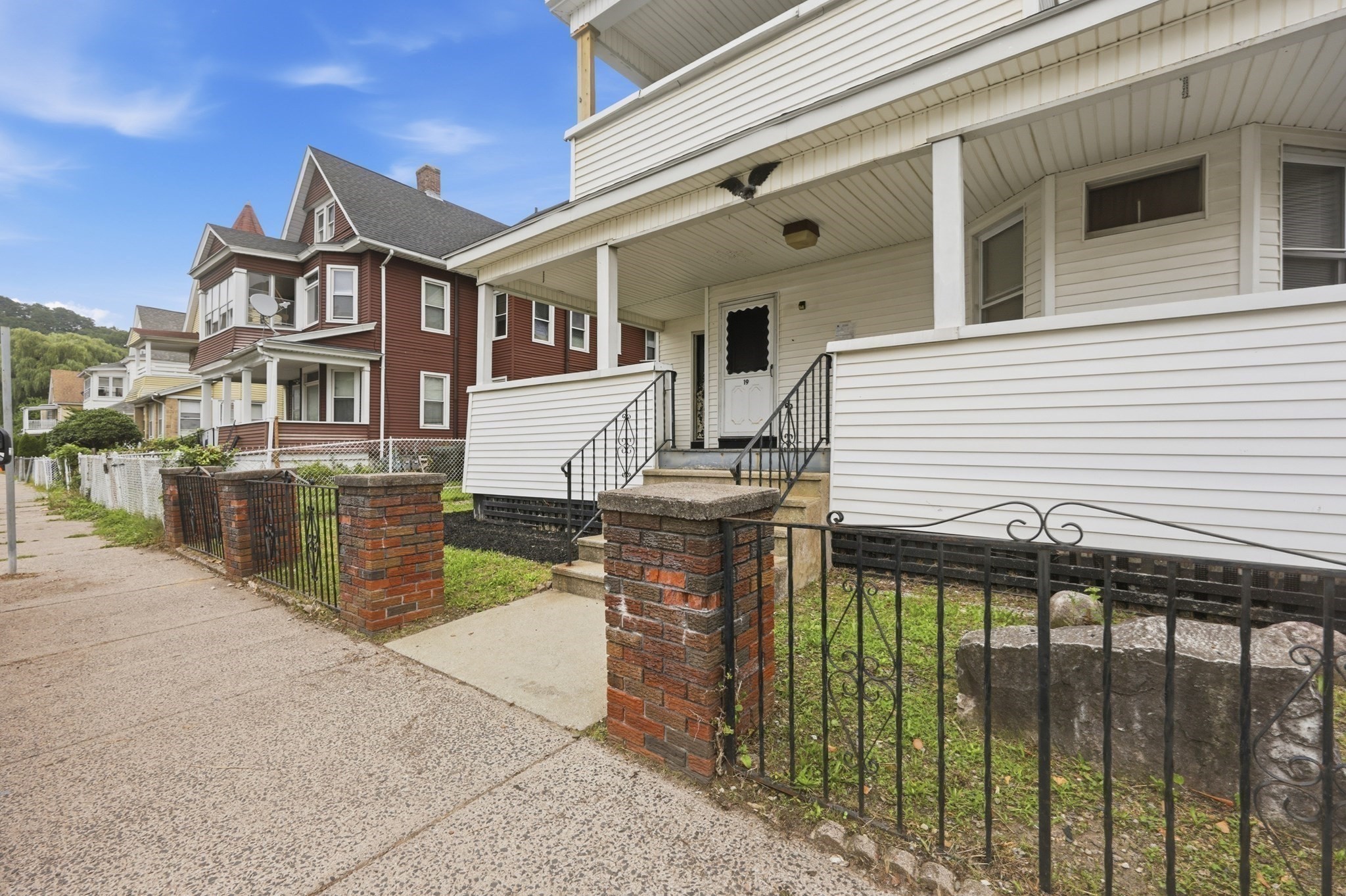 main property photo 34