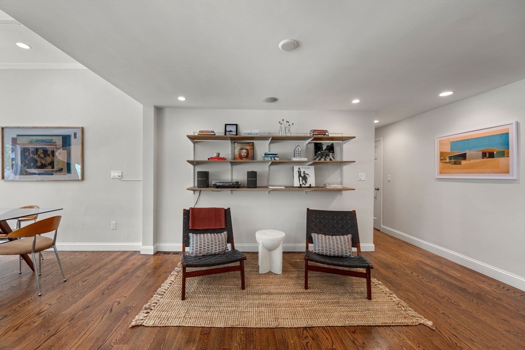 property viewer photo 10