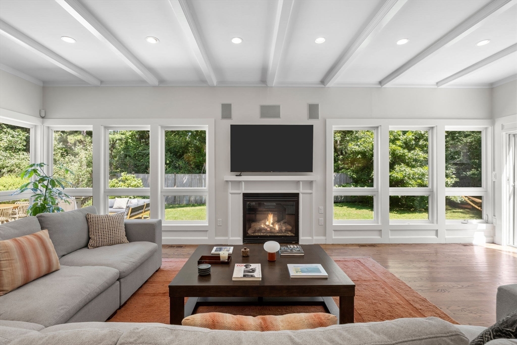 property viewer photo 11
